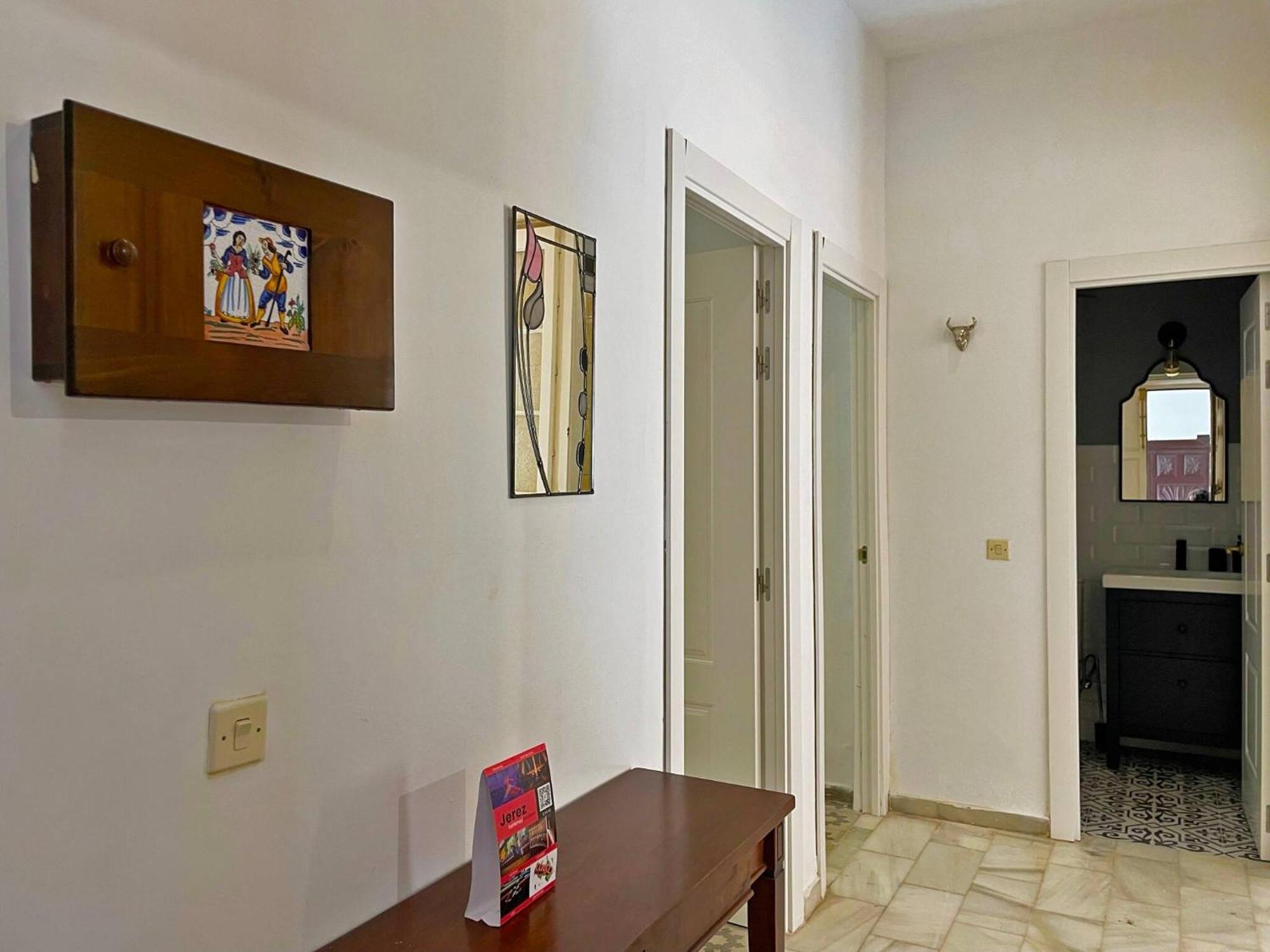 Apartamento Intramuros - Ole Solutions เฮเรซ เด ลาฟรอนเตรา ภายนอก รูปภาพ