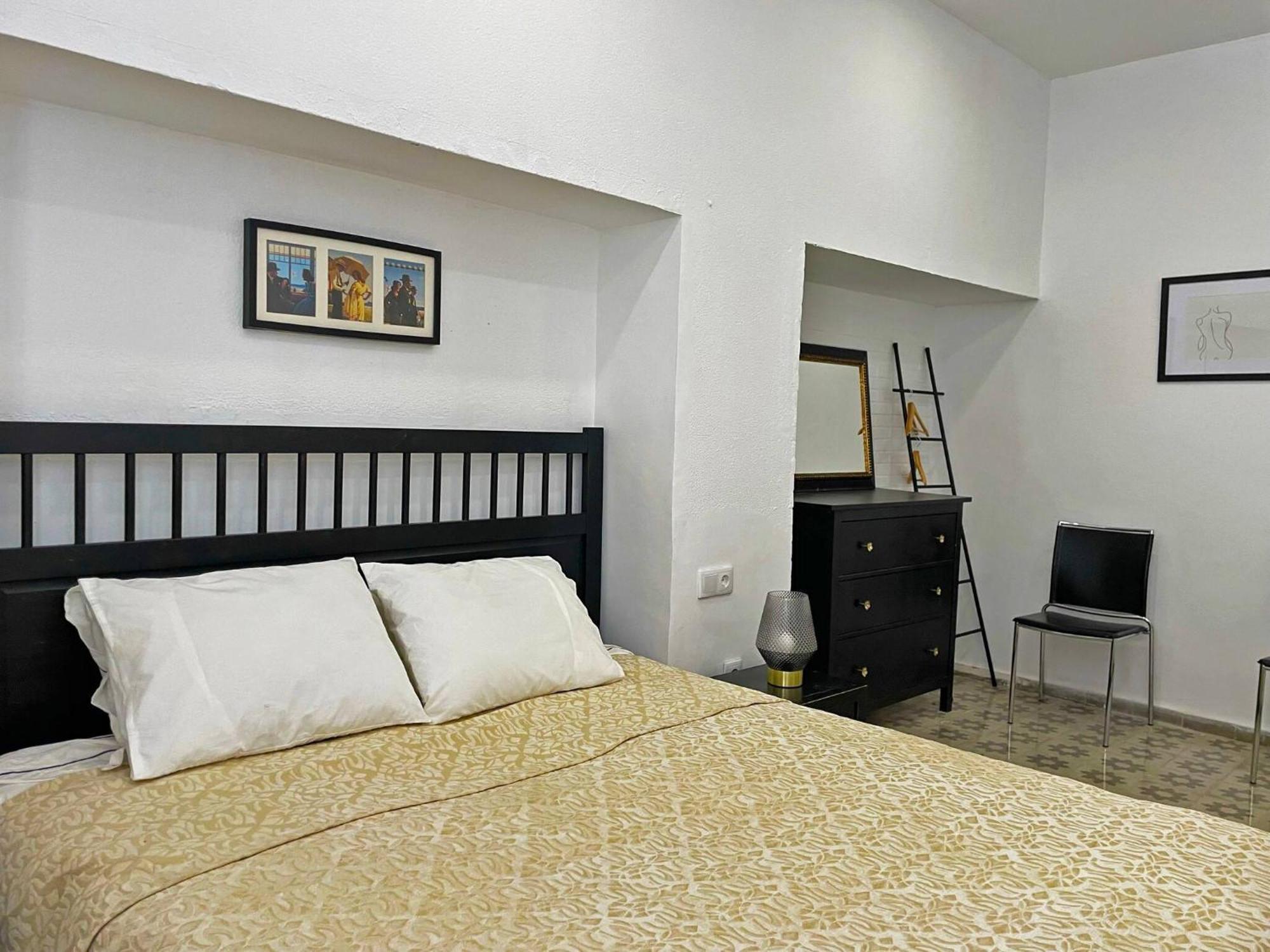 Apartamento Intramuros - Ole Solutions เฮเรซ เด ลาฟรอนเตรา ภายนอก รูปภาพ